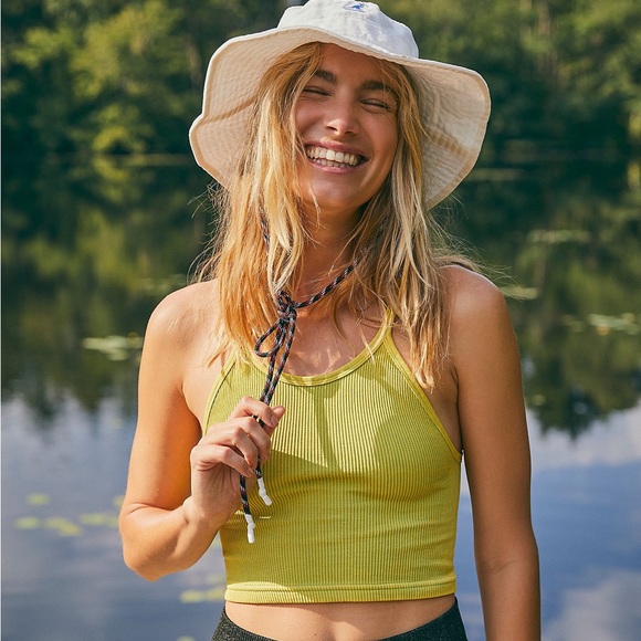 SOLD! 5 tanks, 1 bra and leggings matching set, and 2 shorts - Picture 5 of 13